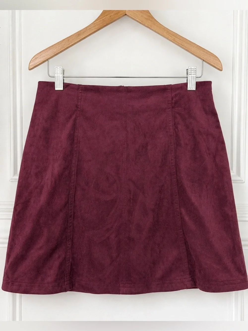 ALYA Burgundy Faux Suede A-Line Fall Mini Skirt Gold Back Zip Size Medium